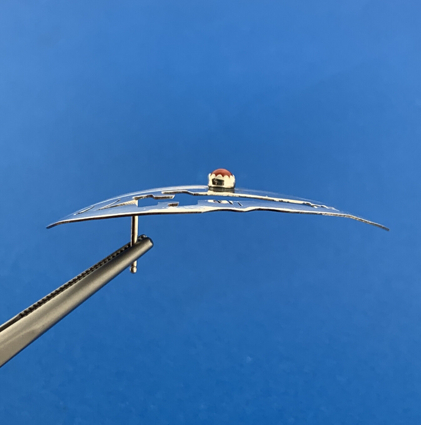 Designer DL Sterling Silver 925 Cabochon Carnelian Openwork Curved Stud Earrings