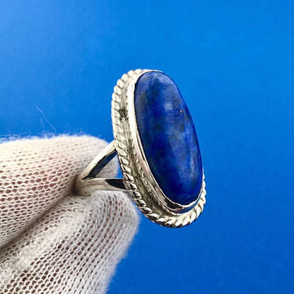 Vintage Estate Sterling Silver 925 Oval Shaped Lapis Lazuli Finger Ring Size 6