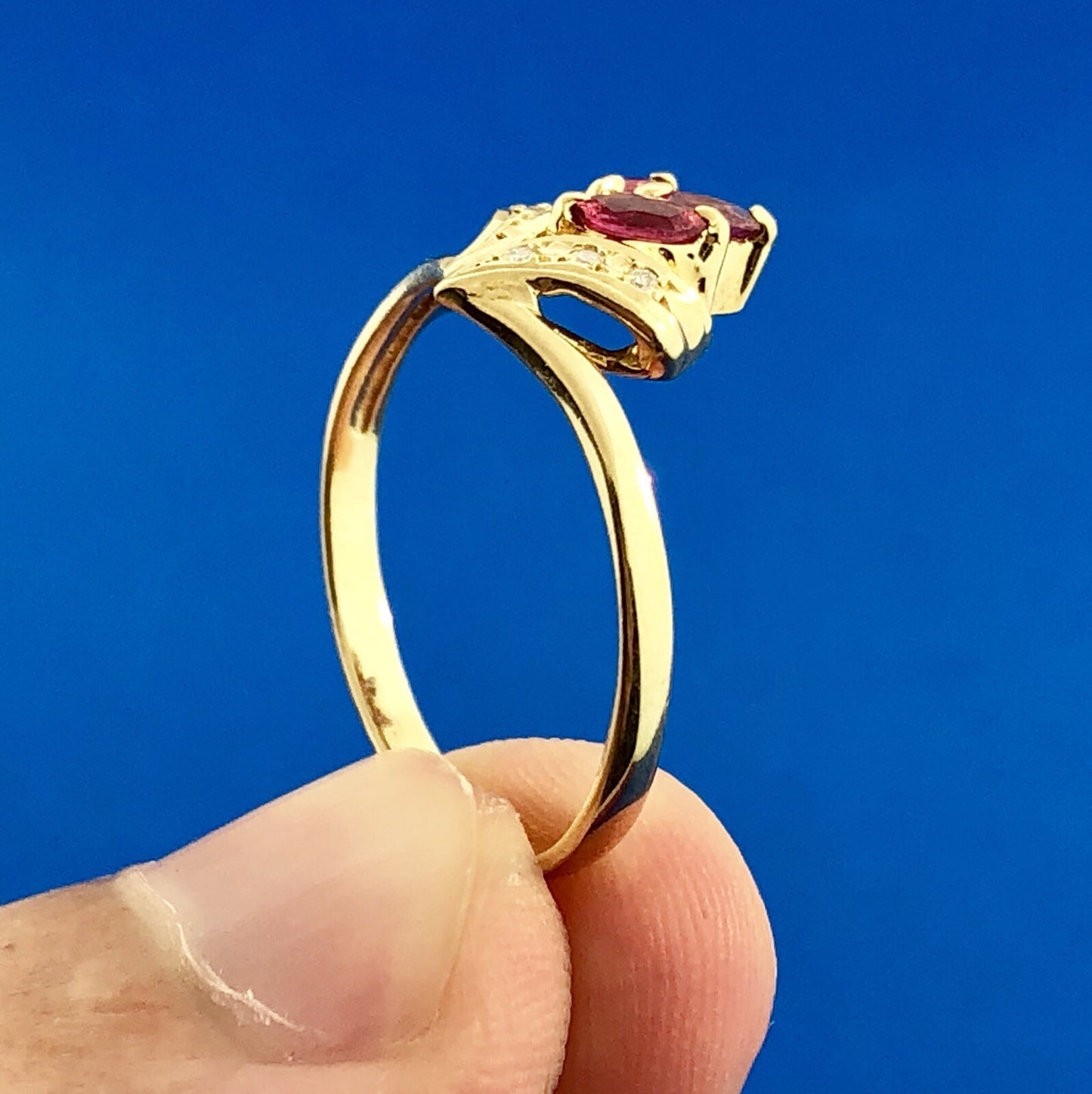14K Yellow Gold Ruby Diamond Flower Cluster Anniversary Birthstone Cocktail Ring