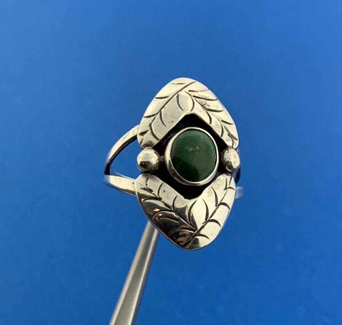 Stunning Sterling Silver 925 Cabochon Green Onyx Leaf Finger Ring Size 6.25