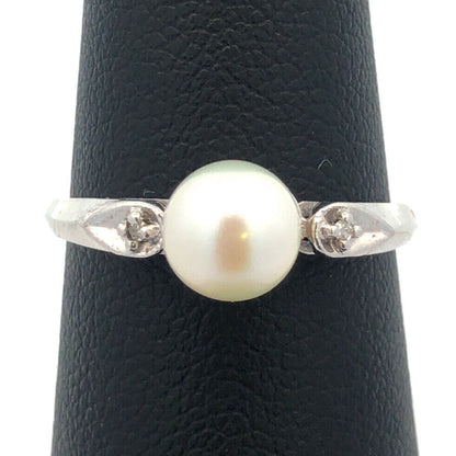 Designer 10K White Gold Round Pearl Diamond Accented Anniversary Ring