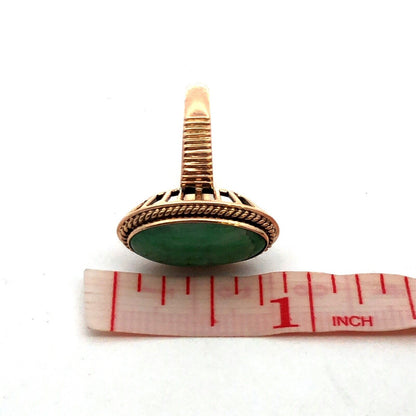 Vintage 14K Yellow Gold Oval Green Jade Bezel Solitaire Textured Statement Ring