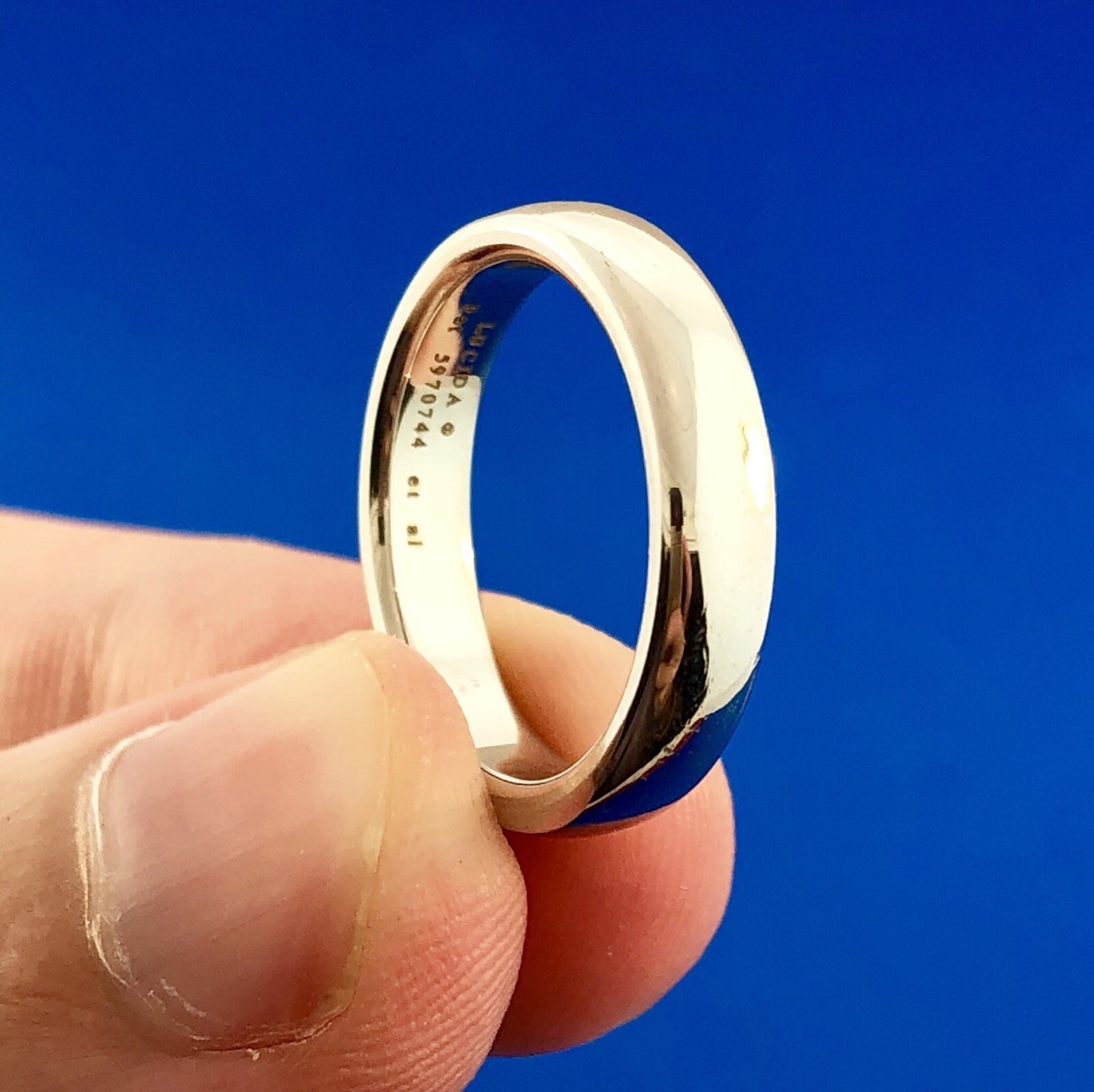 Tiffany & Co. Platinum Lucida Diamond Classic Wedding Band Ring