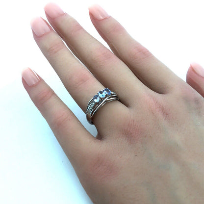 Designer STS 10K White Gold Oval Tanzanite Round Diamond Accent Cocktail Ring