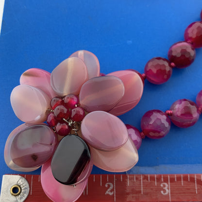 Splendid Amaranth Agate Faceted Bead Flower Statement Haute Couture Necklace