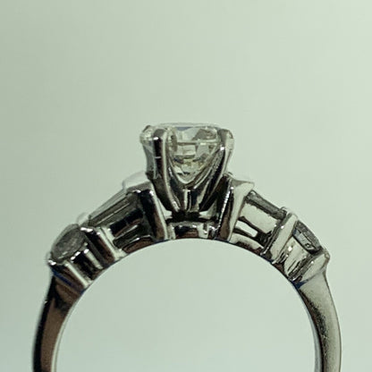 Vintage Designer 14K White Gold Round Solitaire W/Accents Engagement Ring