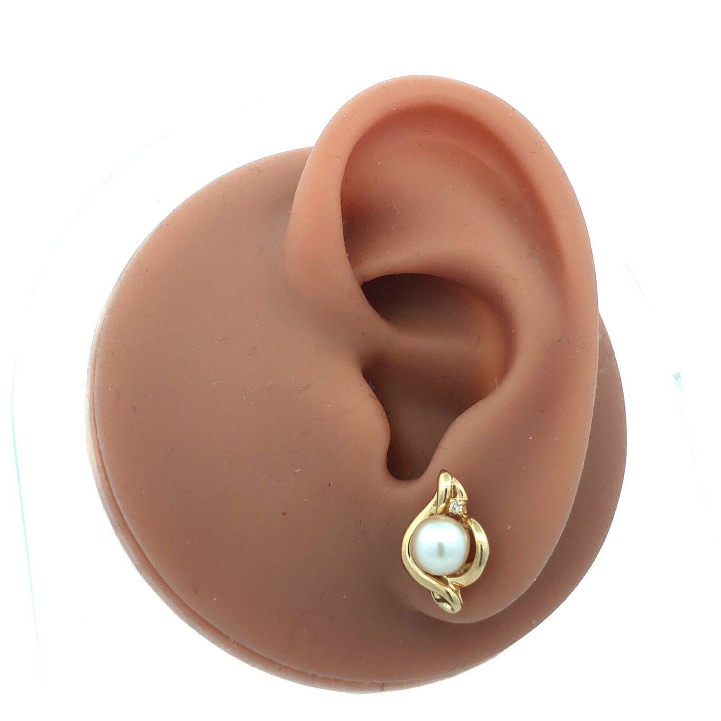 14K Yellow Gold Round Estate Pearl Diamond June Anniversary Stud Earrings