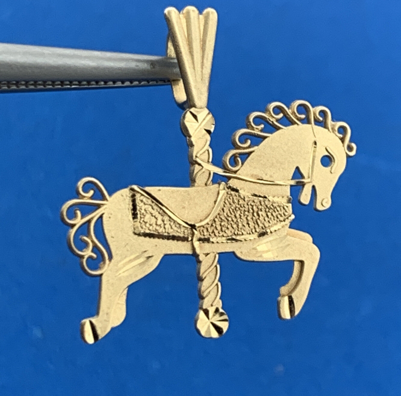 1989 Michael Anthony Ma 14K Yellow Gold Carousel Merry Go Round Horse Pendant