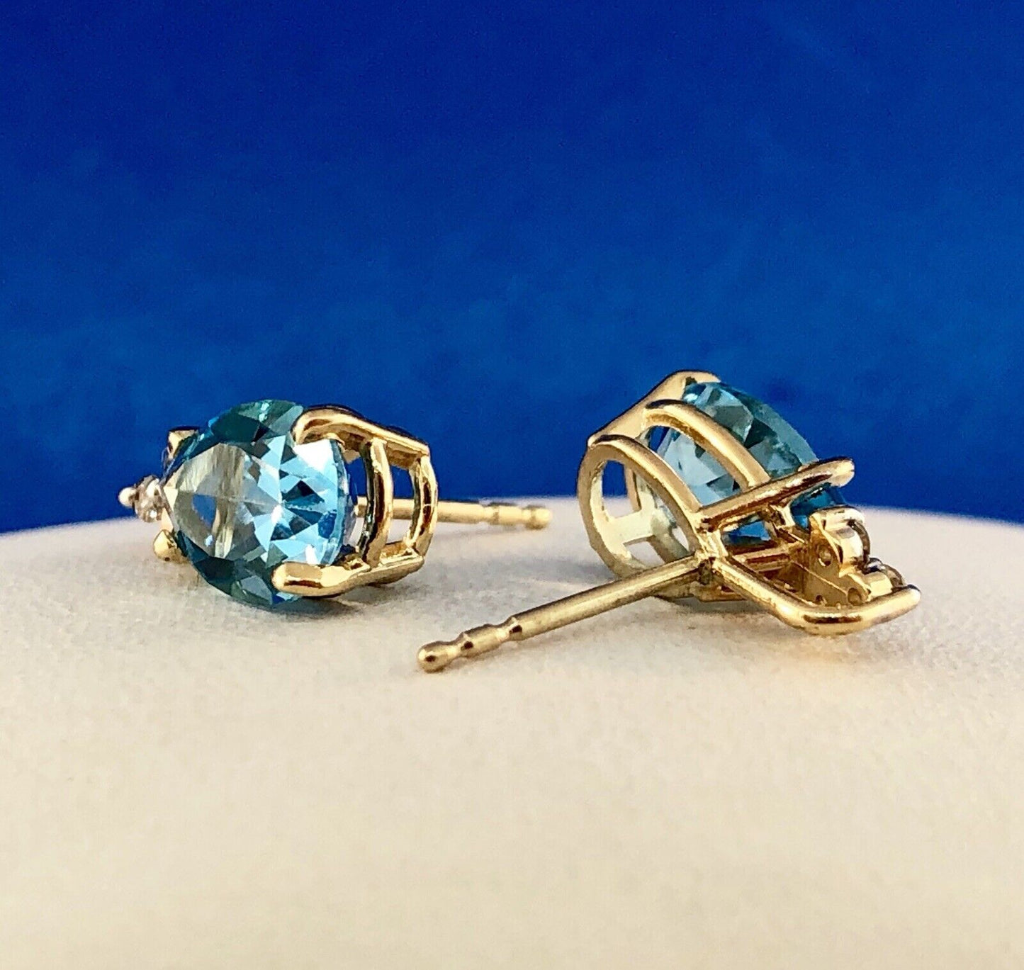 14K Yellow Gold Swiss Blue Topaz Diamond December Anniversary Pear Stud Earrings