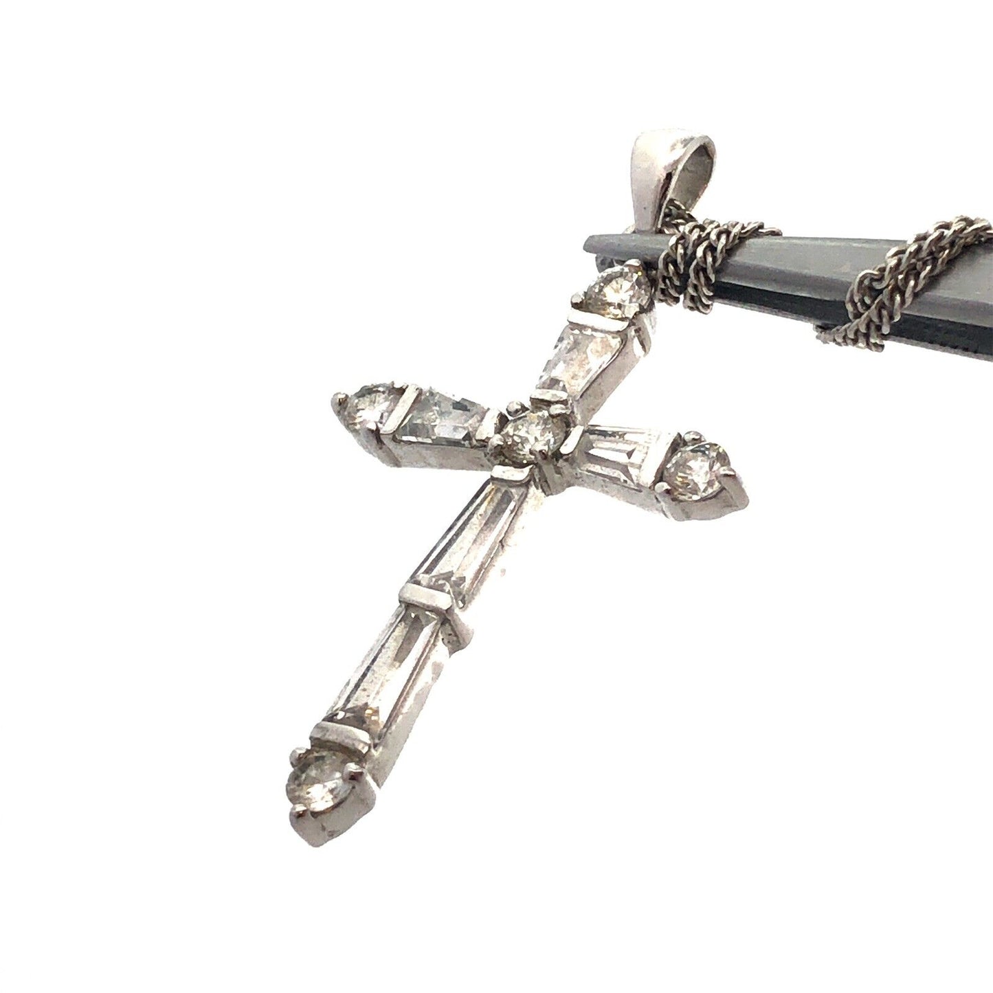 Designer 925 Sterling Silver Cubic Zirconia Cross Pendant Chain Necklace