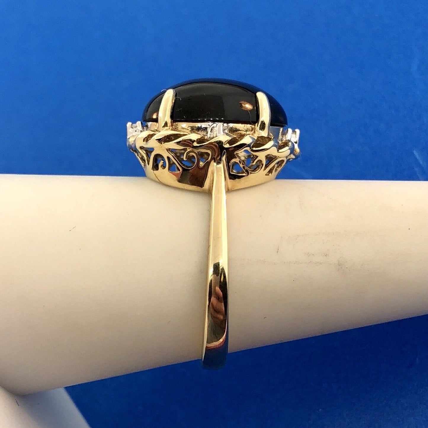 Vintage 10K Yellow Gold Black Onyx Cabochon Diamond Accent Cocktail Ring