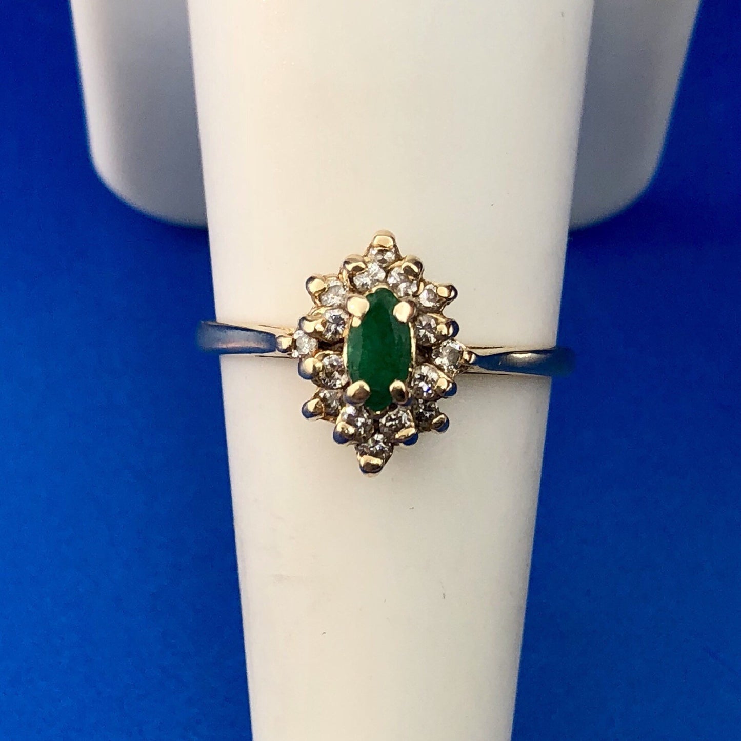 Vintage 14K Yellow Gold Emerald Diamond May Anniversary Sweetheart Ring