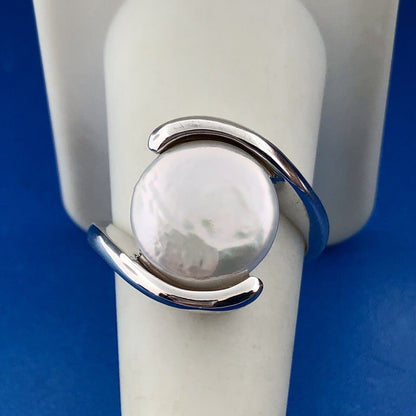 Designer 925 Sterling Silver White Abalone Cabochon Modernist Bypass Ring