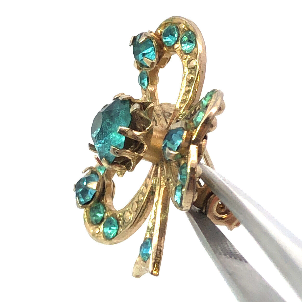 Mid Century CORO Gold Tone Aqua Rhinestone Good Luck 3 Leaf Clover Lapel Brooch