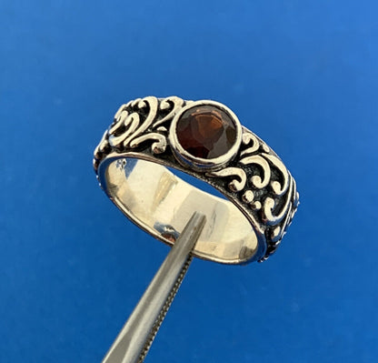 Vintage Sterling Silver Garnet Solitaire Vine Scroll January Anniversary Ring