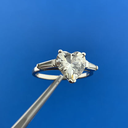 Sparkling 925 Sterling Silver Cubic Zirconia CZ Heart Solitaire w/ Accents Ring