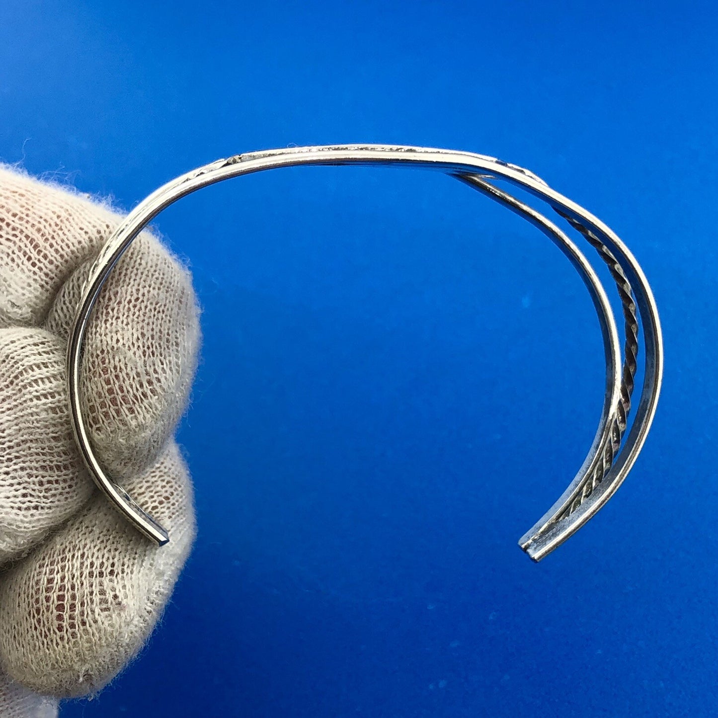 Alpaca Mexican Silver Plated Mother of Pearl Flower Inlay 6.25" Cuff Bracelet