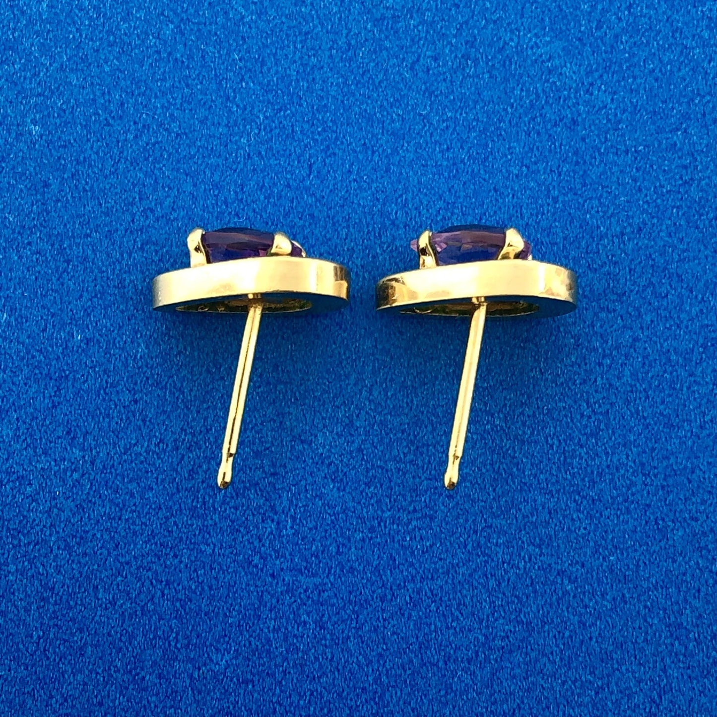 Vintage Stunning 10k Yellow Gold Pear Cut Amethyst Tear Drop Stud Earrings