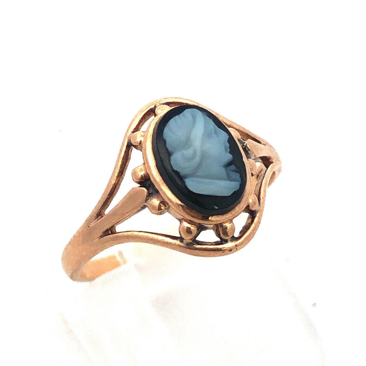 Vintage 10K Yellow Gold Oval Black Onyx Carved Cameo Ring
