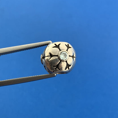 Authentic PANDORA Sterling Silver Aqua Sparkling CZ Snowflake Charm 790367CZA