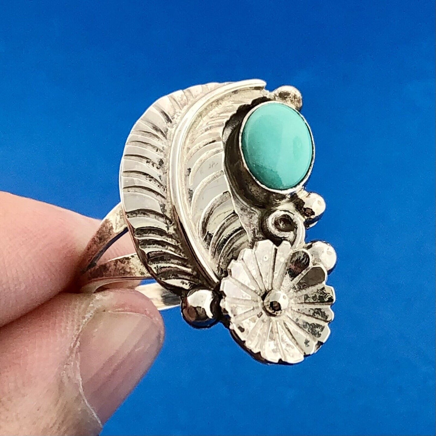 Native American Artisan Signed DG 925 Sterling Silver Turquoise Feather Ring