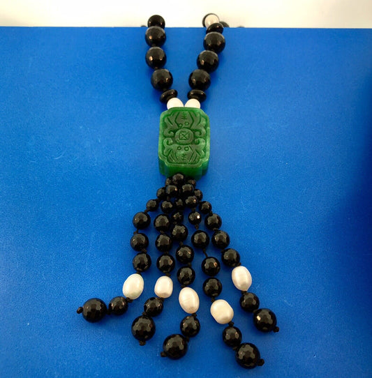 Art Deco Freshwater Pearl Black Jet Bead Carved Jade Jadeite Pendant Necklace