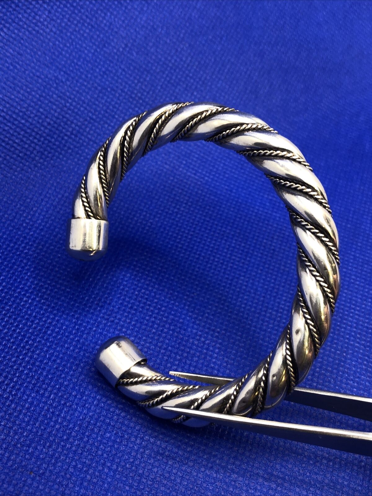 Designer MWS 925 Sterling Silver Twist Rope Design Open Cuff Bracelet