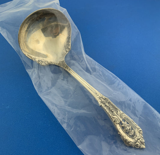 Designer Wallace Sterling Silver 925 Rose Point Pattern 6-1/4" Solid Gravy Ladle