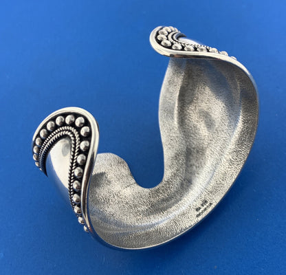 BA Suarti 925 Sterling Silver Rope Beaded Modernist Statement Cuff Bracelet