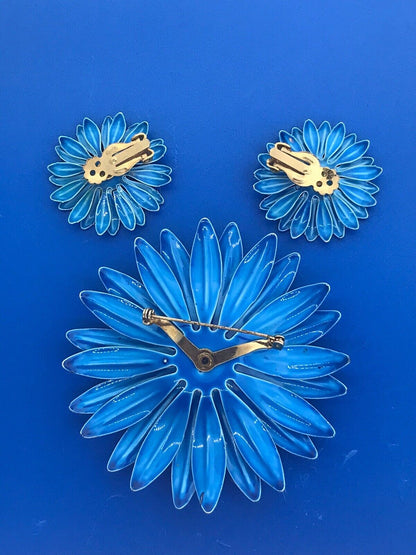 Retro Painted Metal Blue Green Daisy Mum Statement Brooch Clip Earrings Set