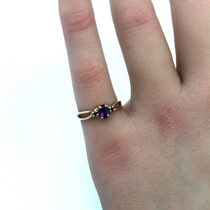 Designer 10K Yellow Gold Oval Amethyst Round Sapphire Accented Ring