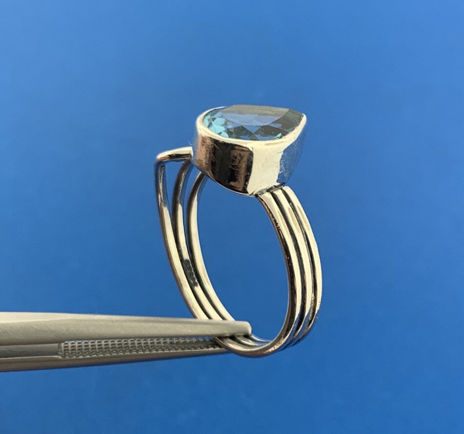 Designer 925 Sterling Silver Blue Topaz Solitaire December Anniversary Ring