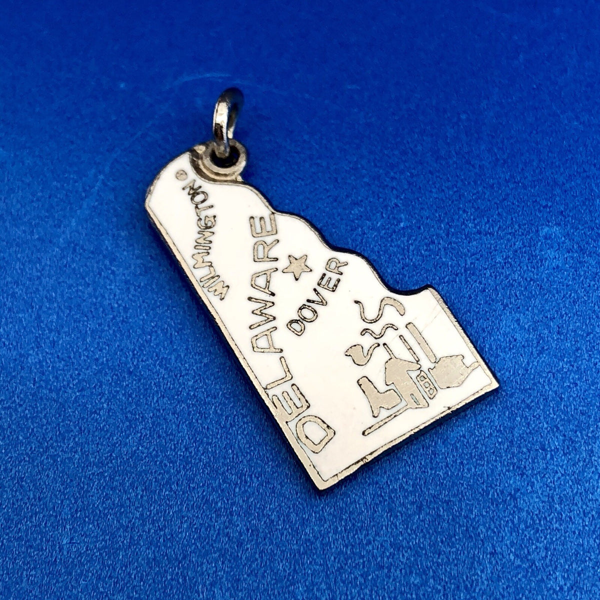 Sterling Silver State Charm - Delaware