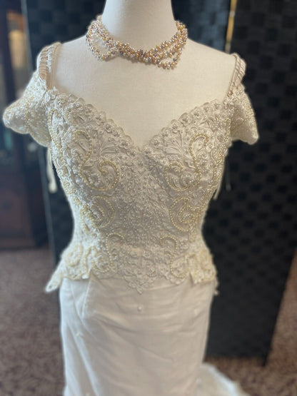 Avine Perucci St. Pucchi Bridal Dress Gown 100% Silk Size 6
