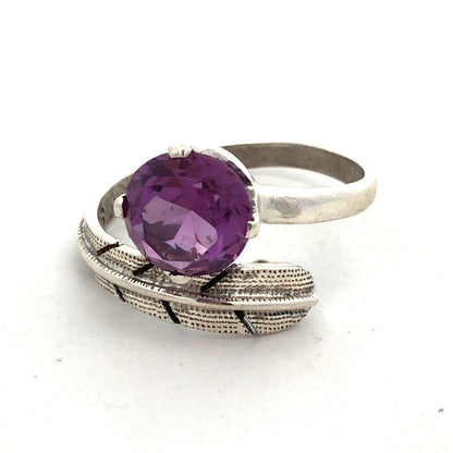 Vintage FS Mexico 925 Sterling Silver Round Purple Sapphire Feather Bypass Ring