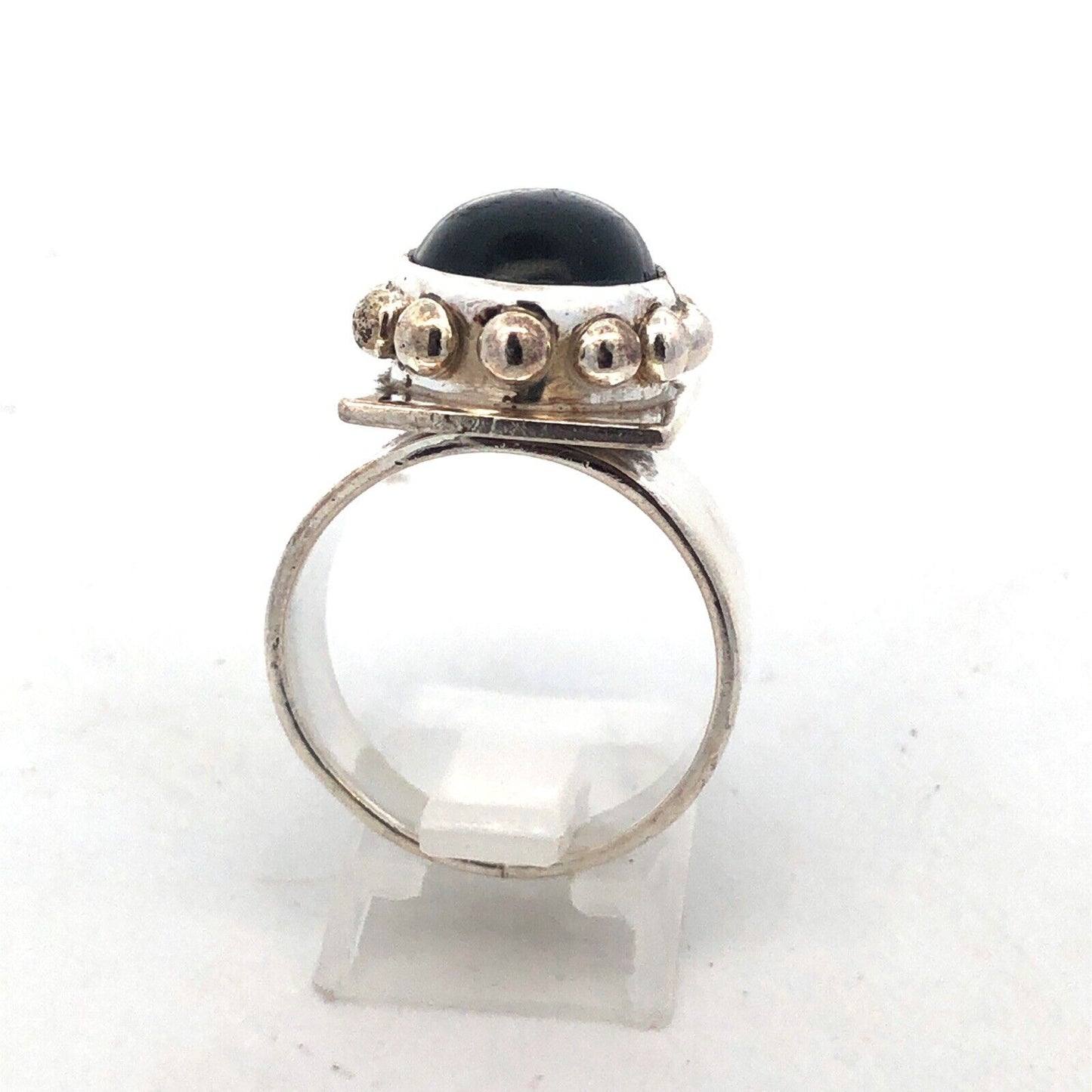 Vintage 925 Sterling Silver Oval Black Onyx Beaded Detail Statement Ring
