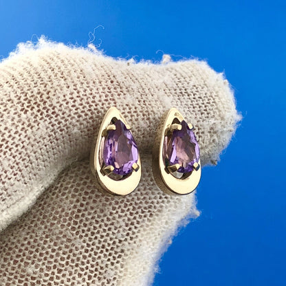 Vintage Stunning 10k Yellow Gold Pear Cut Amethyst Tear Drop Stud Earrings