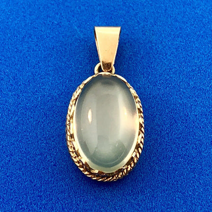 Vintage Art Deco 14K Yellow Gold Gray Green Quartz Cabochon Oval Charm Pendant
