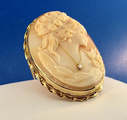 Victorian 14K Yellow Gold Oval Carved Cameo Diamond Accent Pin Brooch Pendant