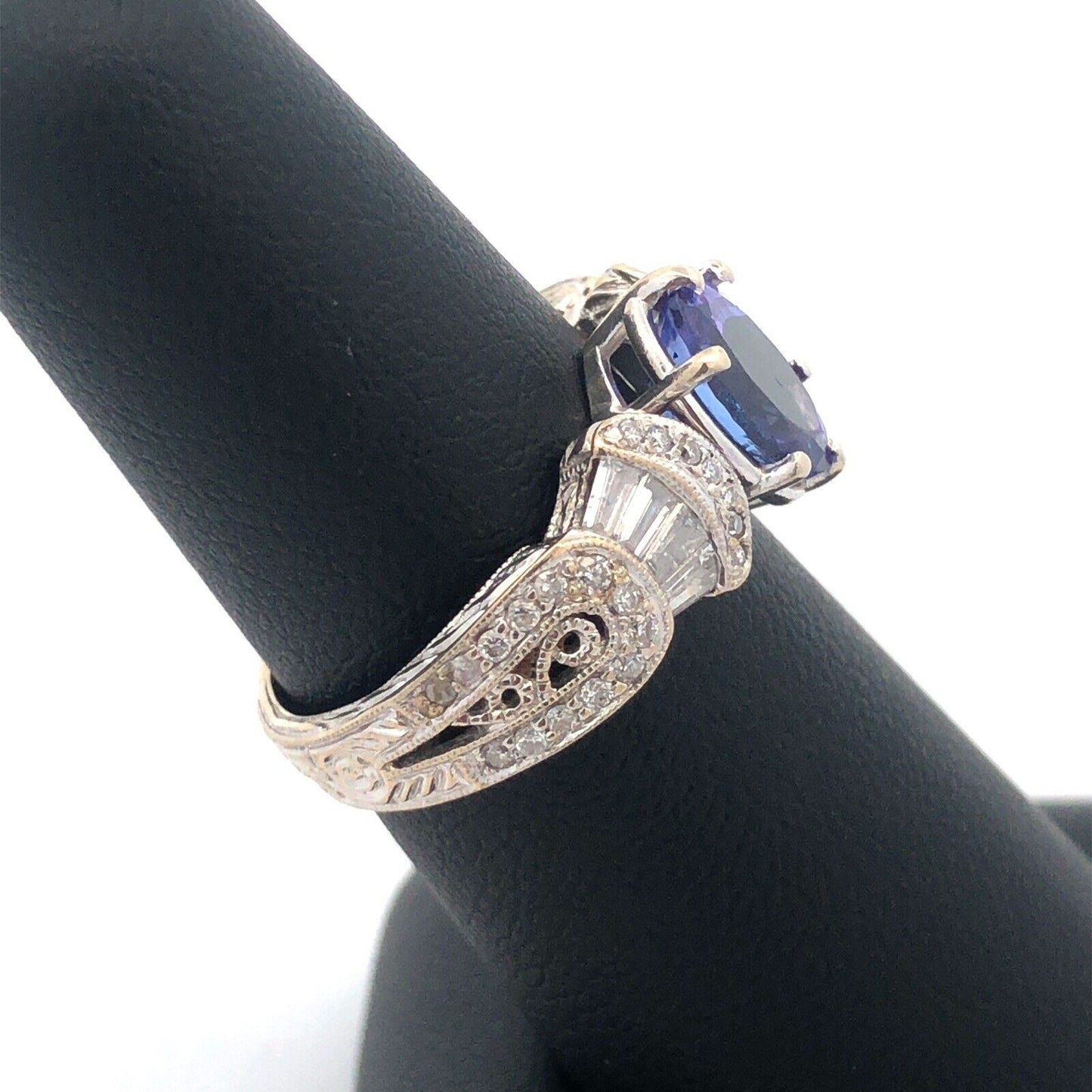 Designer 18K White Gold Oval Tanzanite Solitaire Diamond Accent Cocktail Ring