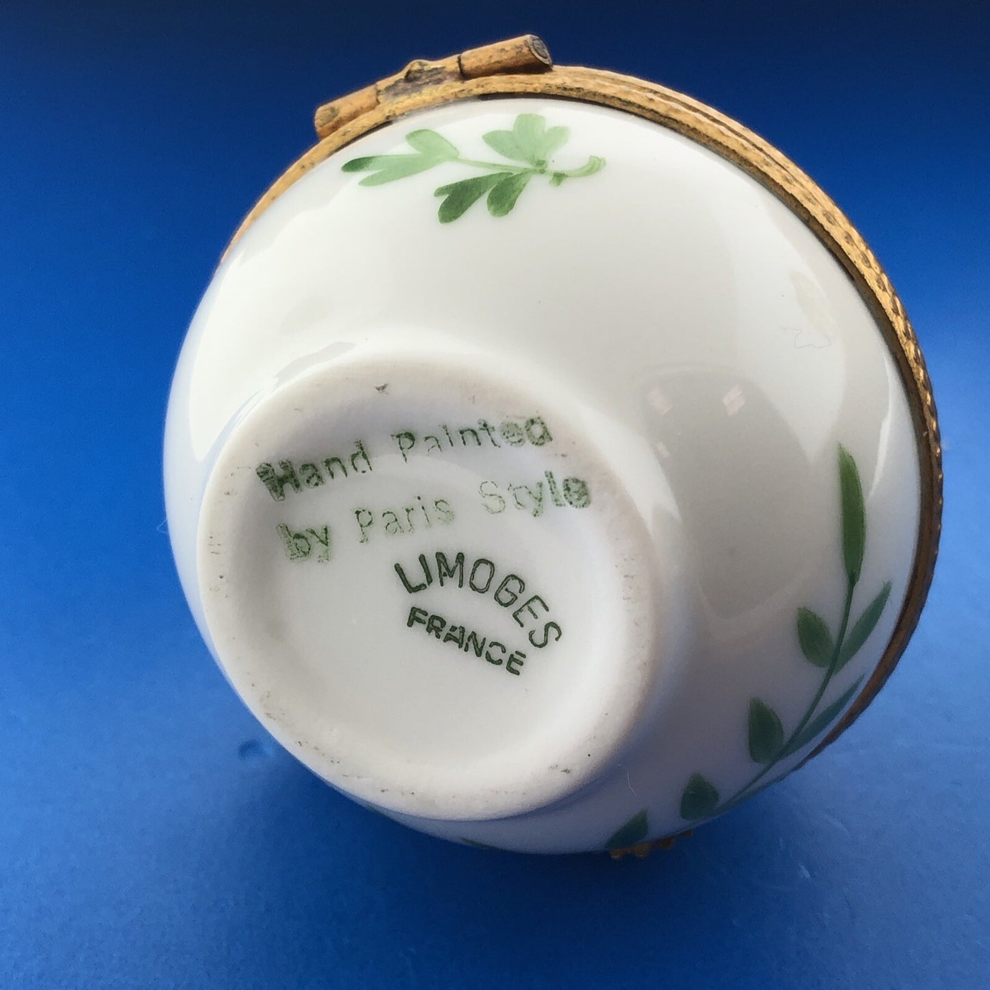 Vintage Limoges Hand Painted Porcelain Floral Round Paris Hinged Trinket Box