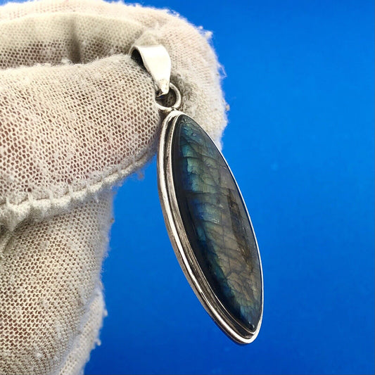 Lovely Sterling Silver 925 Iridescent Cabochon Labradorite Teardrop Pendant