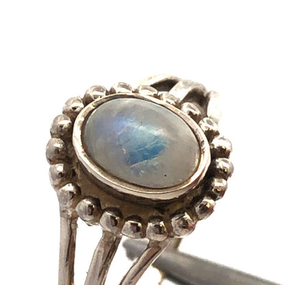 Estate 925 Sterling Silver Oval Moonstone Cabochon Size 6.75 Cocktail Ring