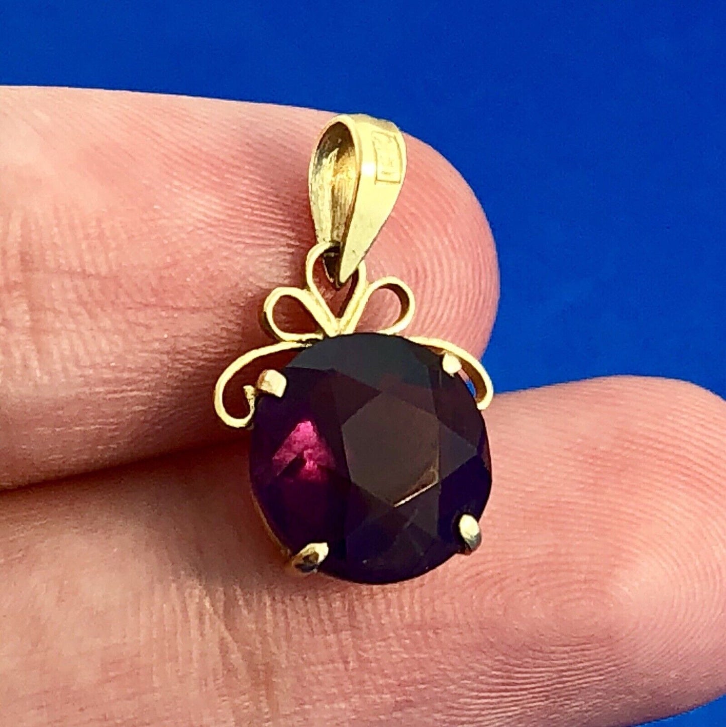 14K Yellow Gold Amethyst Solitaire February Anniversary Statement Pendant