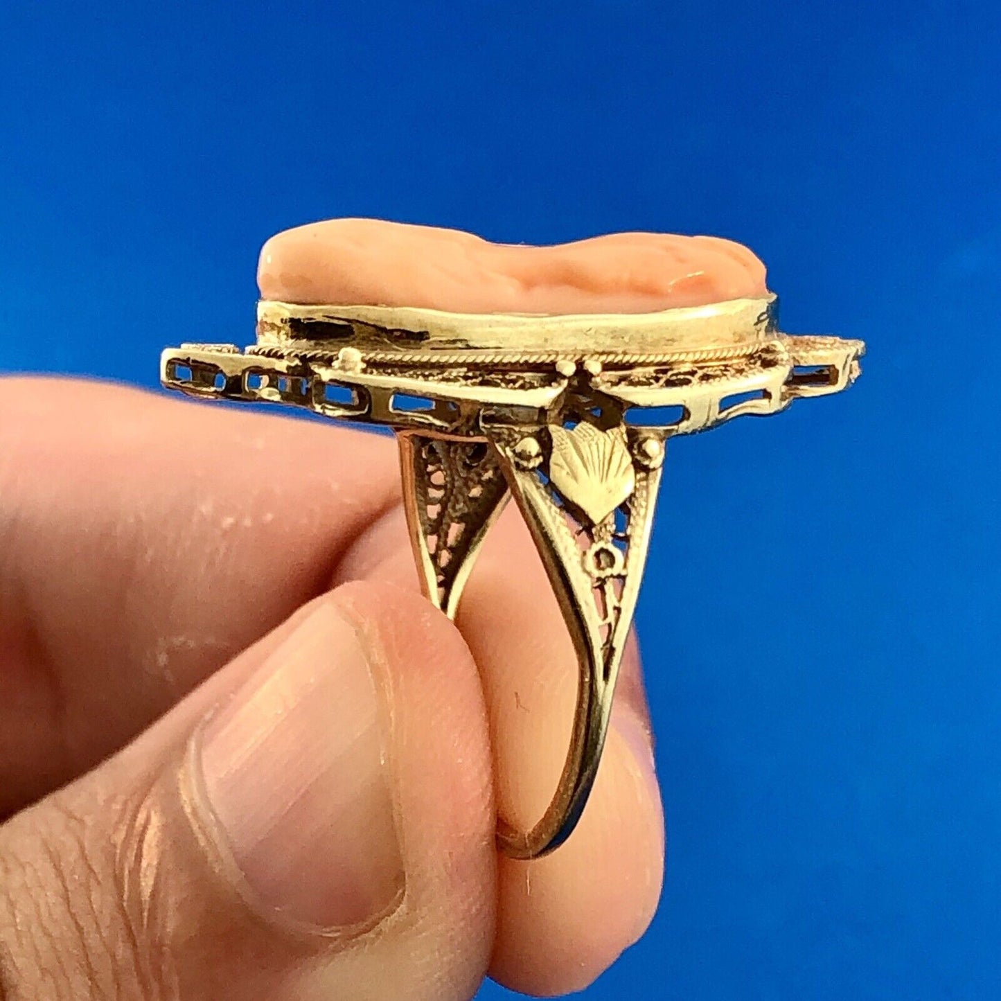 Victorian 14K Yellow Gold Carved Pink Cameo Filigree Statement Finger Ring