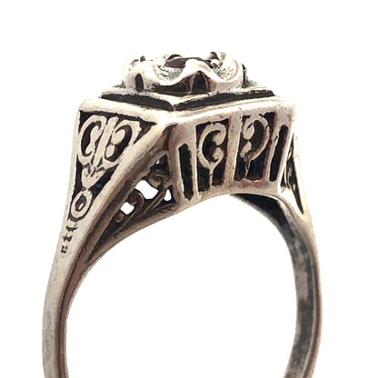 Art Deco 925 Sterling Silver Round Garnet Square Scroll Detail Ring