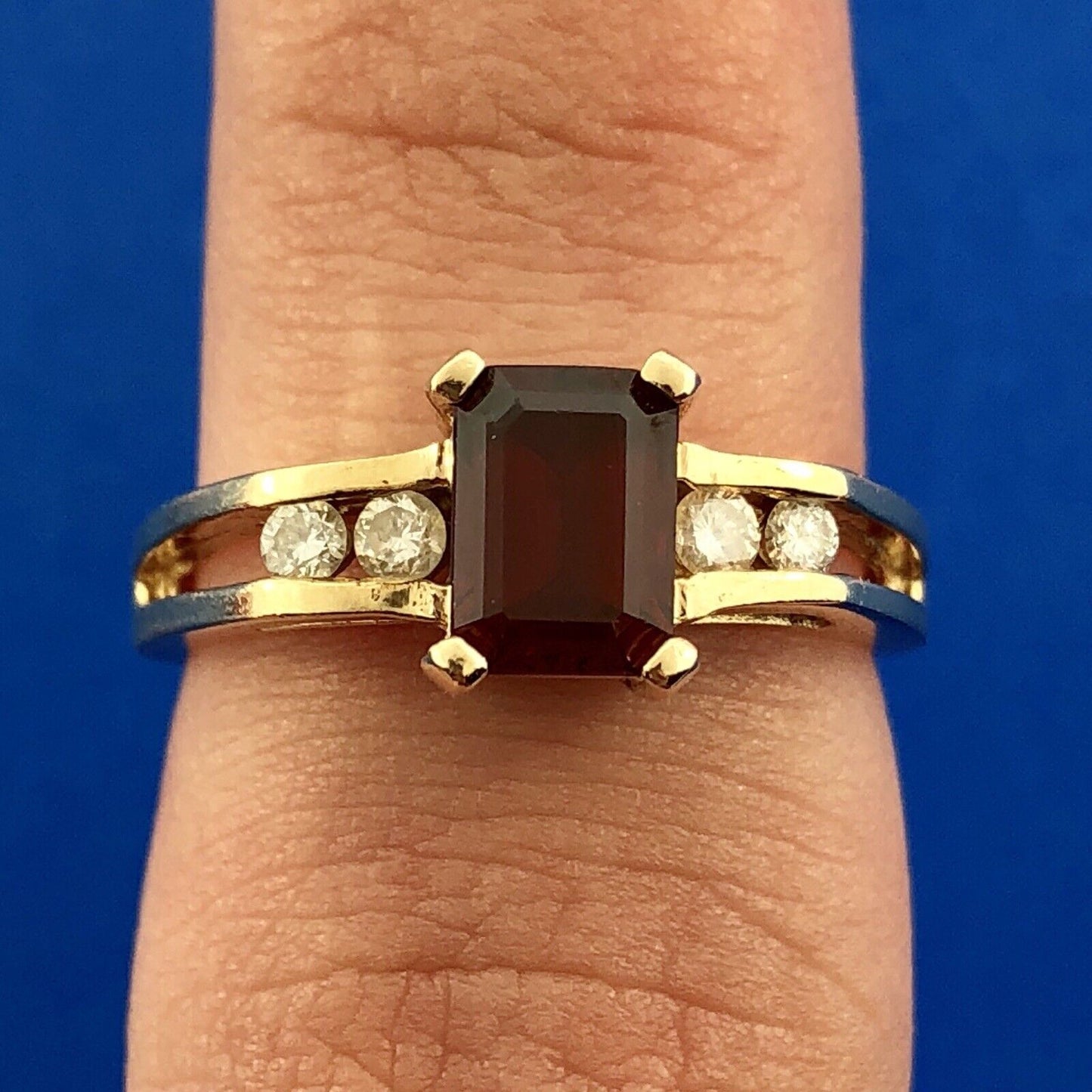 Modern 14K Yellow Gold Garnet Diamond Engagement Bridal Cocktail Ring