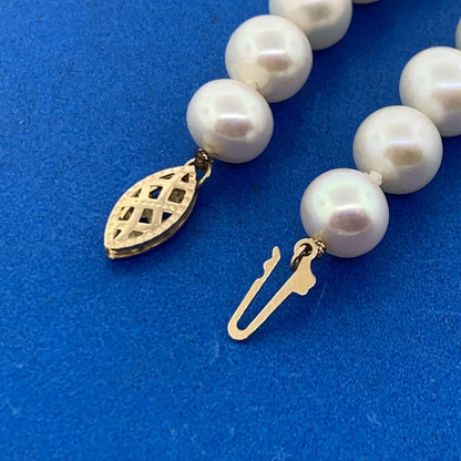 Vintage 14K Yellow Gold 7.25 mm Hand Knotted Pearl Necklace