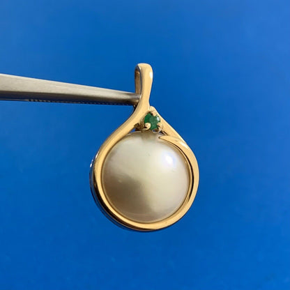 Designer 14K Yellow Gold Pearl Emerald Dangle Drop Pendant