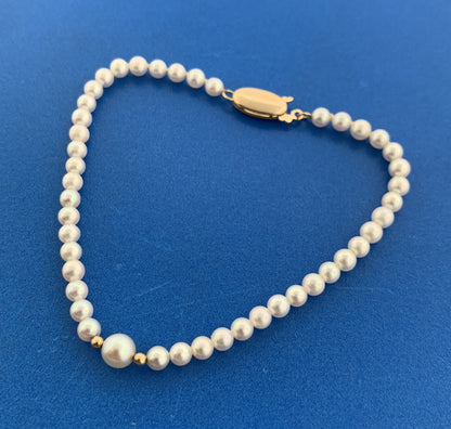 Vintage 14K Yellow Gold Hand Knotted Pearl June Anniversary Bridal Bracelet